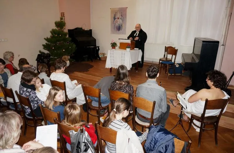 Dětská vánoční slavnost 2018 — fotografie 1 z 27
