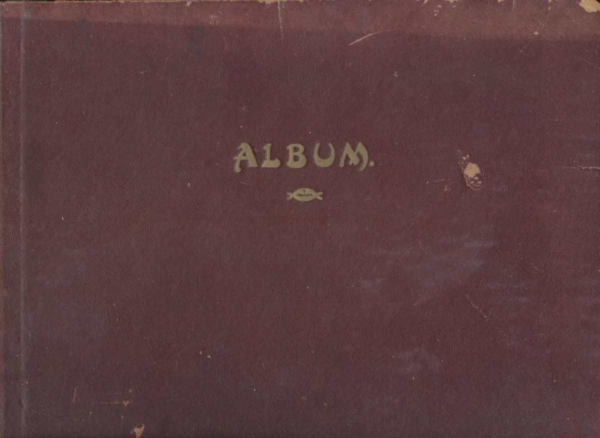 Fotoalbum mládeže z let 1924–28 — fotografie 1 z 11