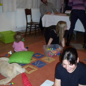 Vánoční rodičovský klub 2010 — fotografie 7 z 15