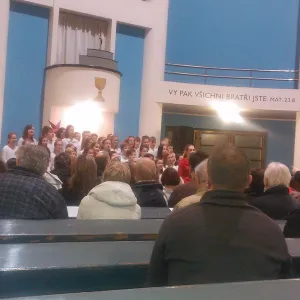 Vánoční akademie Církevního gymnázia (16. 12. 2016) — fotografie 1 z 3