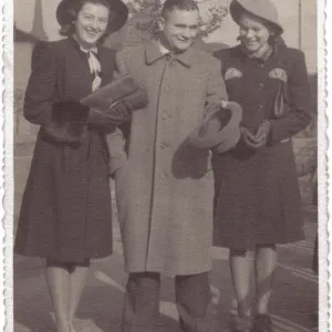 Fotoalbum mládeže z let 1940–41 — fotografie 19 z 30